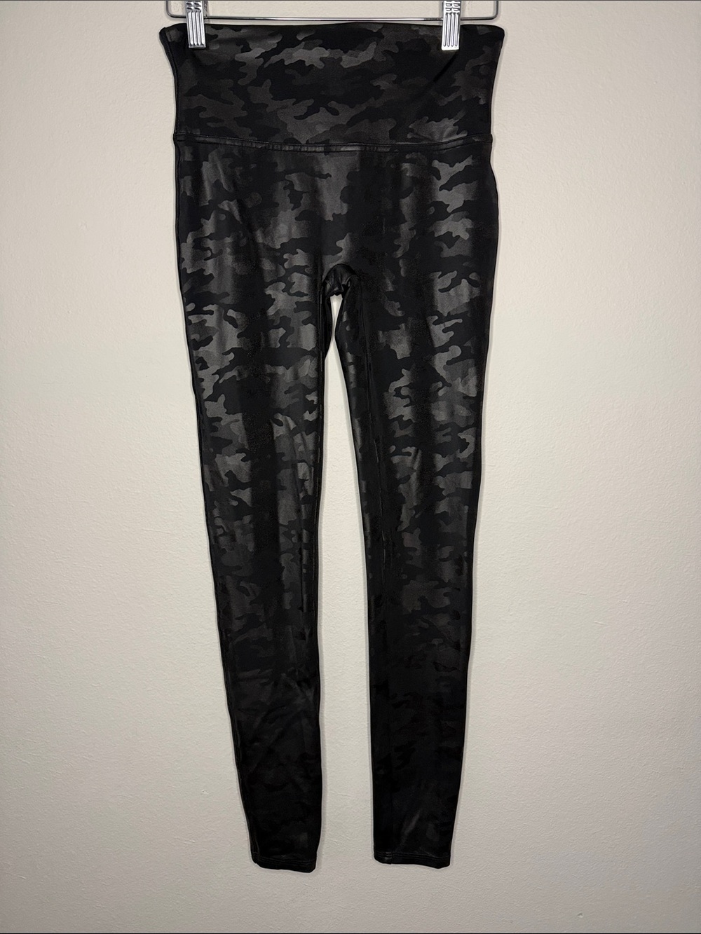 SPANX Faux Leather Black Camouflage High-Waist Leggings [NY0793]